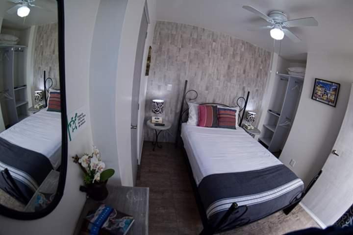 Hotel Tres Sofias Querétaro Extérieur photo